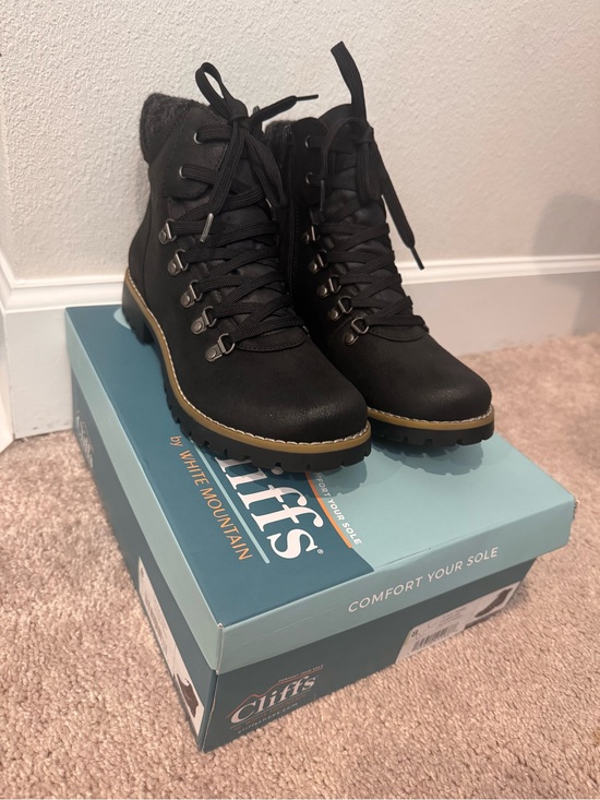 Cliffs by WHITE MOUNTAIN Shoes - Cliffs by WHITE MOUNTAIN Black Lace-Up Ankle Hiker Boots